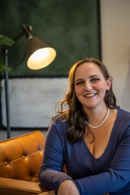 Image of Amanda Crow, Broker